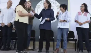 Presidenta inicia entrega de 36 mil tarjetas de mejoramiento de vivienda del Plan de Justicia para Trabajadores Agrícolas de San Quintín
